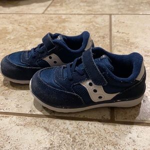 Size 7 toddler Saucony - dark blue and white
